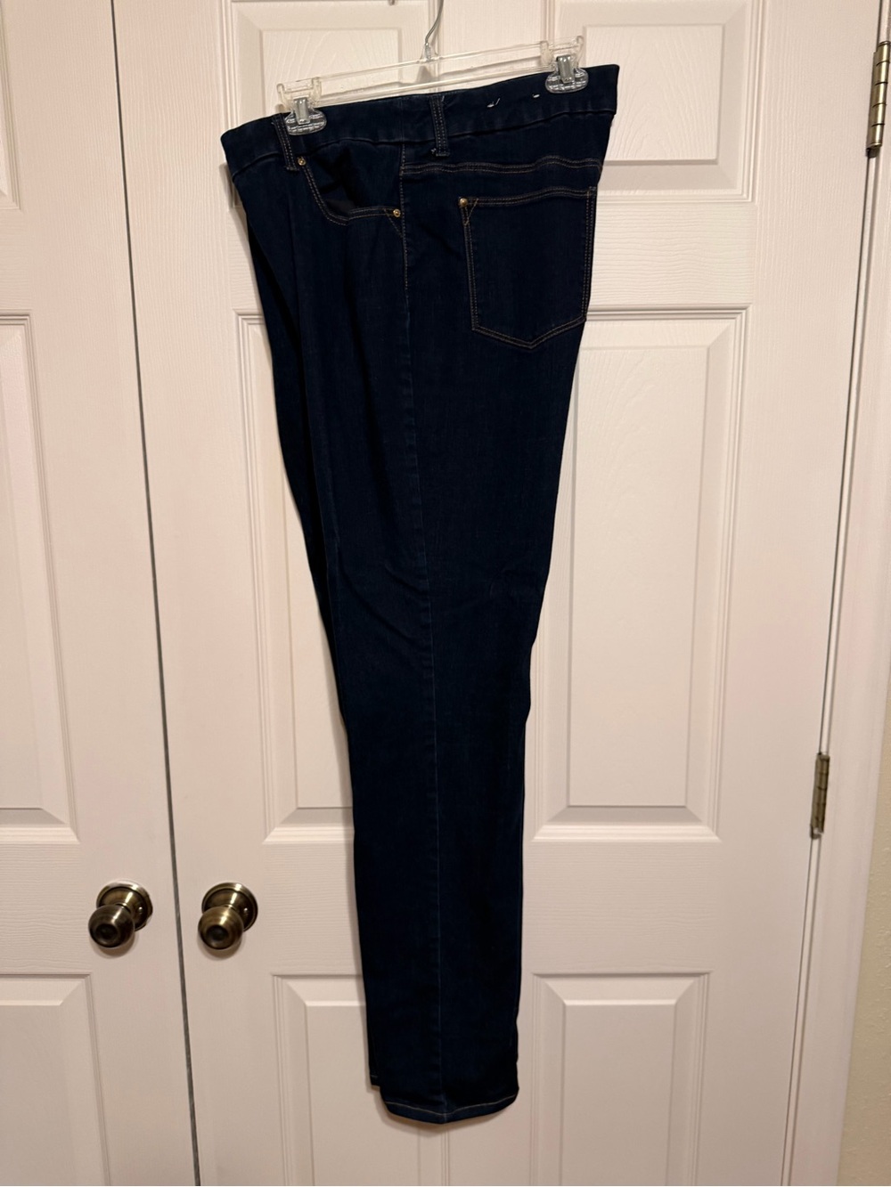 Chico’s So Slimming Girlfriend Slim Leg Size 2R Dark Blue Women's Stretch Jeans.